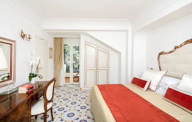 Superior Tek Büyük Yataklı Oda, Balkon, Deniz Manzaralı