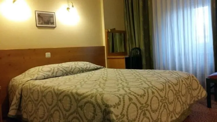 Standart Oda, Şehir Manzaralı