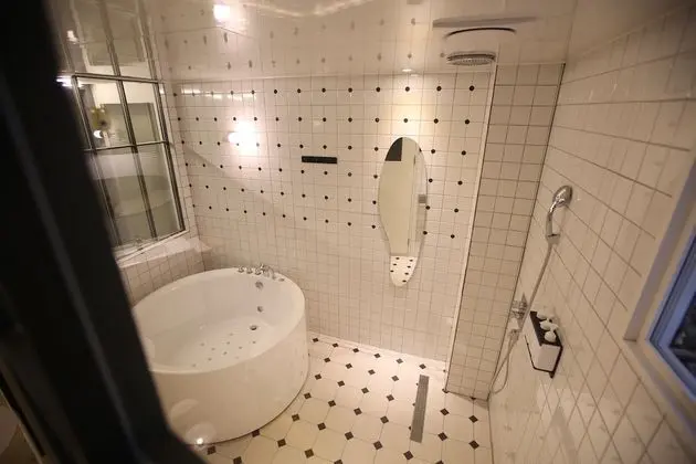 Tek Büyük Yataklı Oda (Spa Tub)