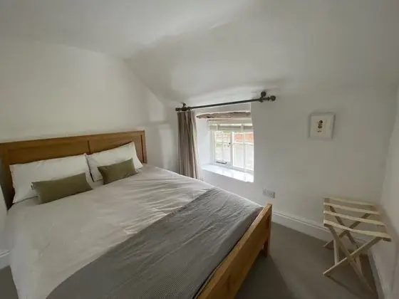 Kır Evi, Banyolu/Duşlu (Five)