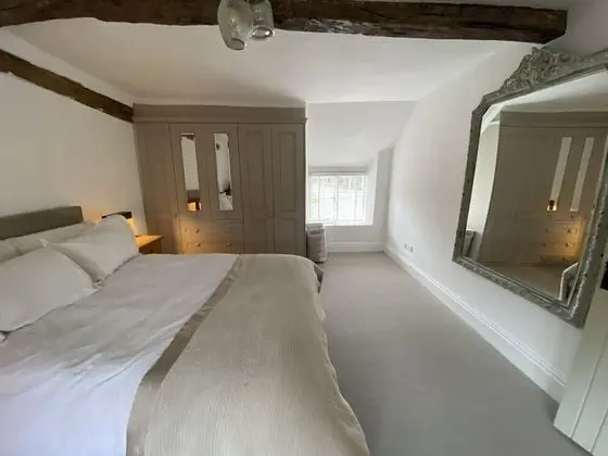 Kır Evi, Banyolu/Duşlu (Five)