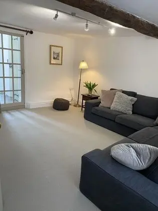 Kır Evi, Banyolu/Duşlu (Five)