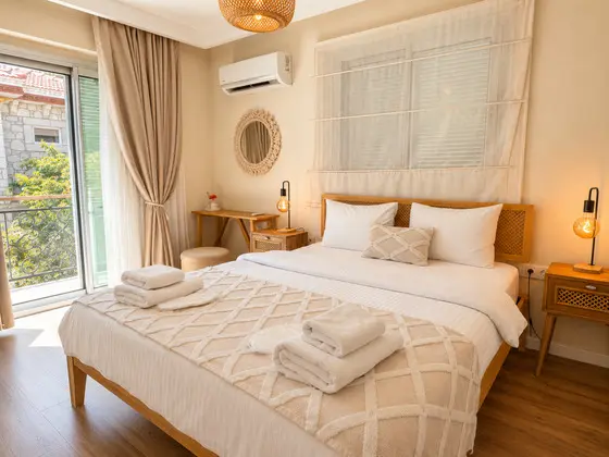 Slow - Deluxe Balkonlu Oda,bahçe Manzaralı,2. Kat Balkonlu
