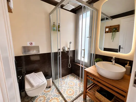Slow - Deluxe Balkonlu Oda,bahçe Manzaralı,2. Kat Balkonlu