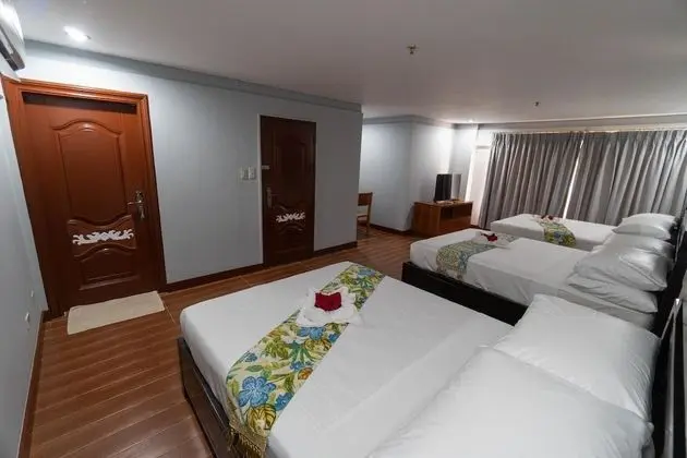 Deluxe Group Room (Duplex Room)
