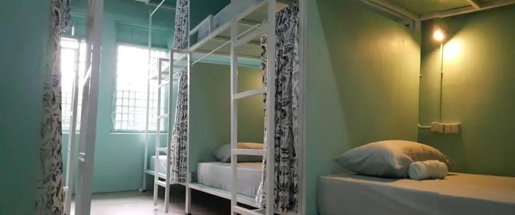 10-Bed Female Dormitory with Shared Bathroom