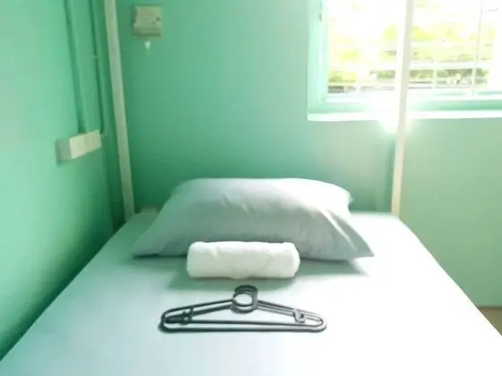 10-Bed Female Dormitory with Shared Bathroom
