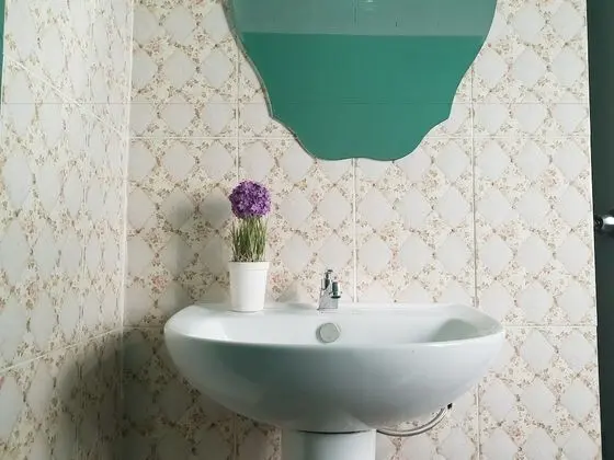10-Bed Female Dormitory with Shared Bathroom