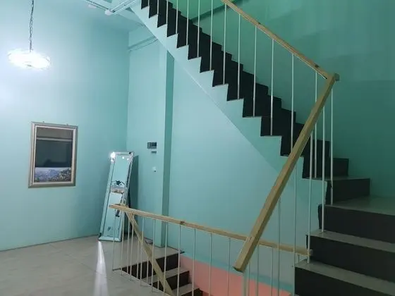 10-Bed Female Dormitory with Shared Bathroom