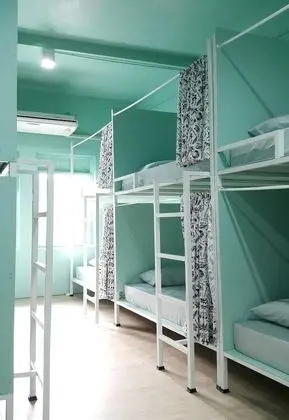 10-Bed Male Dormitory with Shared Bathroom