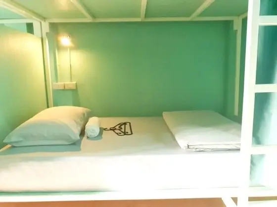 10-Bed Male Dormitory with Shared Bathroom