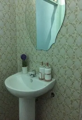 10-Bed Male Dormitory with Shared Bathroom