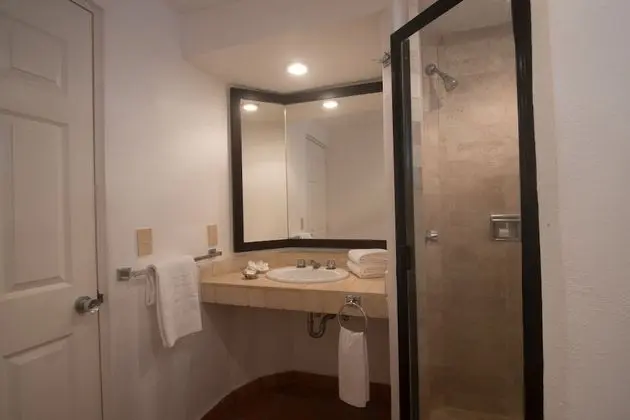 1 Bedroom Apartment City View