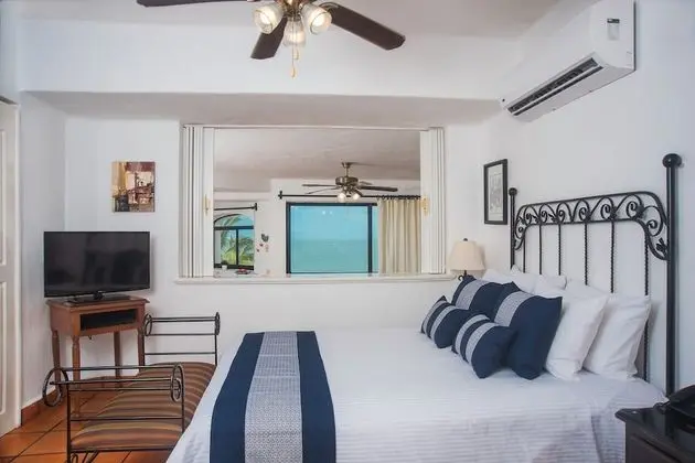1 Bedroom Apartment Ocean View