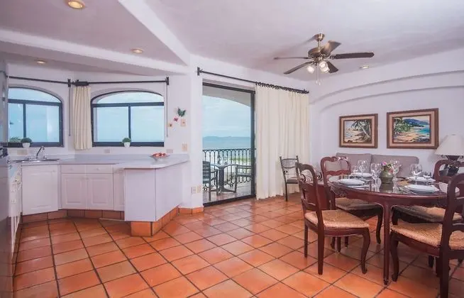 1 Bedroom Apartment Ocean View