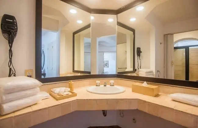 1 Bedroom Apartment Ocean View