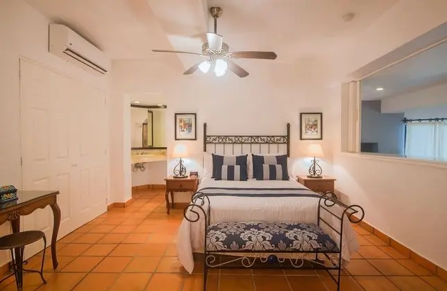 2 Bedroom Apartment City View