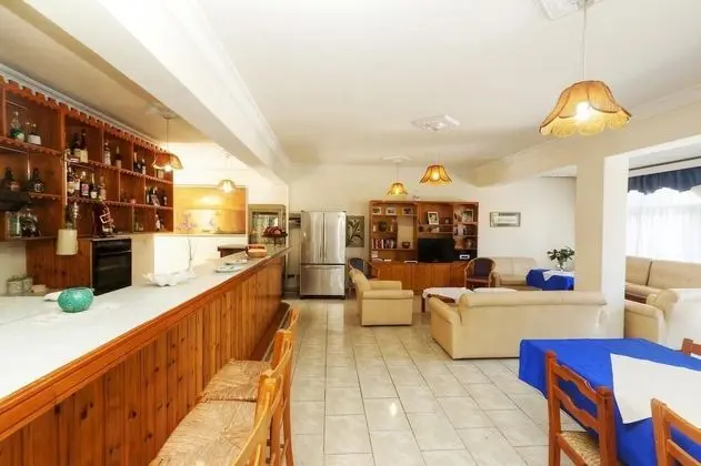 Oda, 1 Yatak Odası, Sigara İçilebilir, Balkon