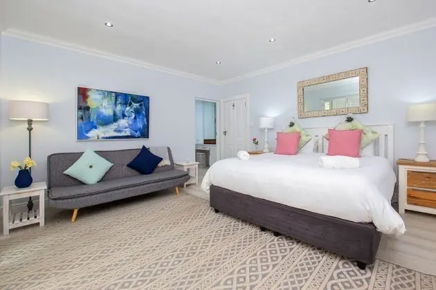Luxury Tek Büyük veya İki Ayrı Yataklı Oda, 1 En Büyük (King) Boy Yatak ve Çekyat, Bahçe Manzaralı