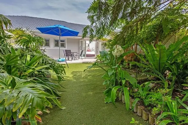 Luxury Tek Büyük veya İki Ayrı Yataklı Oda, 1 En Büyük (King) Boy Yatak ve Çekyat, Bahçe Manzaralı
