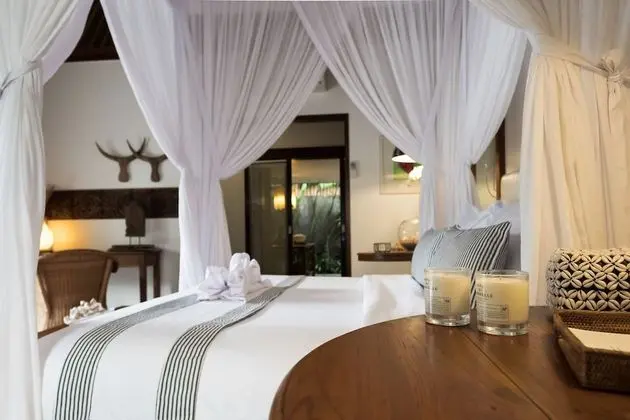 Deluxe Villa, 1 Yatak Odası, Kişiye Özel Havuzlu, Bahçe Manzaralı (Deluxe One Bedroom Pool Villa)