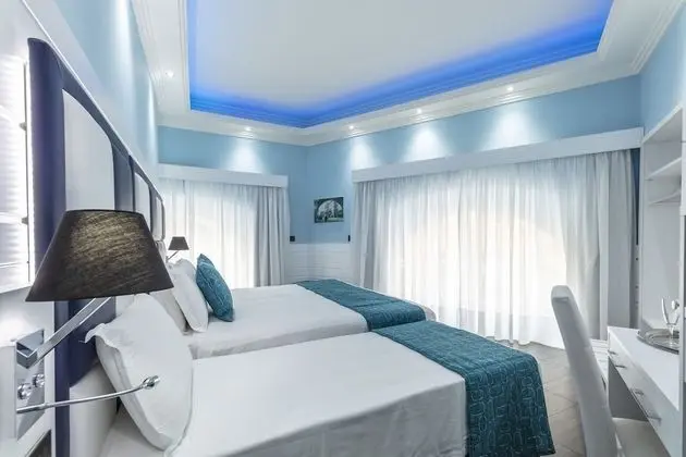 Luxury Üç Kişilik Oda