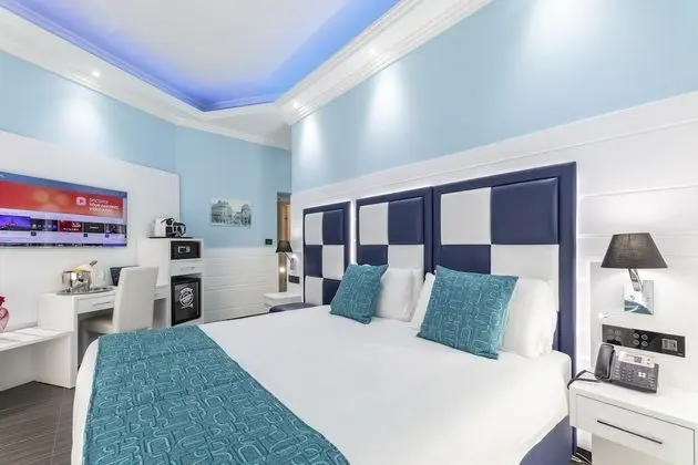 Luxury Üç Kişilik Oda