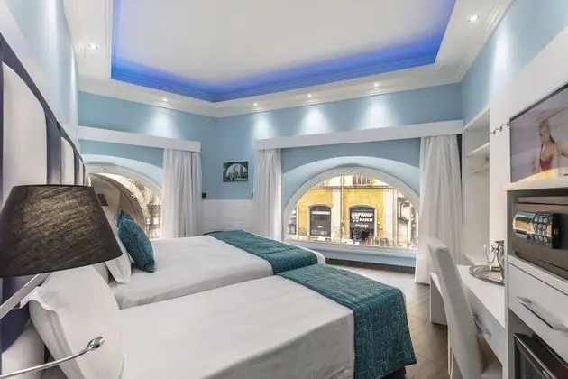 Luxury Üç Kişilik Oda