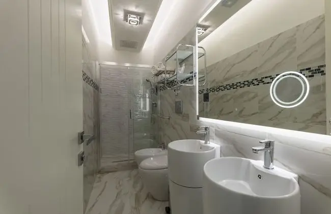 Luxury Üç Kişilik Oda