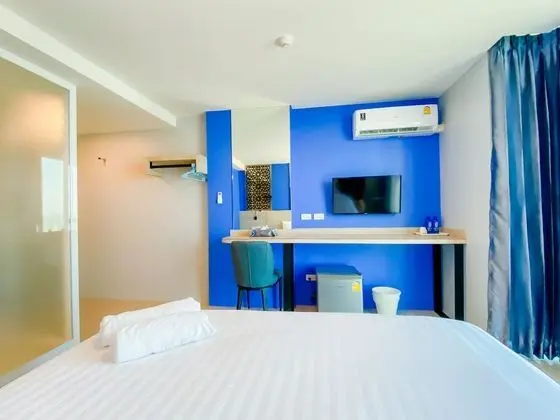 Standard King Bed