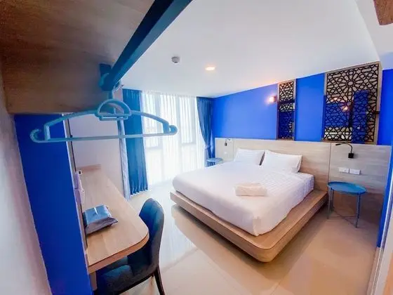 Standard King Bed