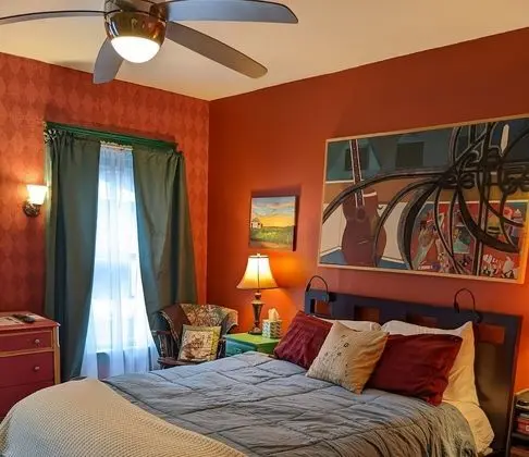 Oda (The New England Room)