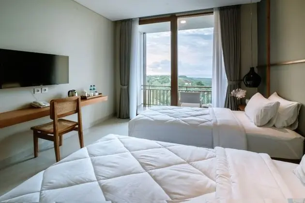 Deluxe Tek Büyük veya İki Ayrı Yataklı Oda, Tepe Manzaralı