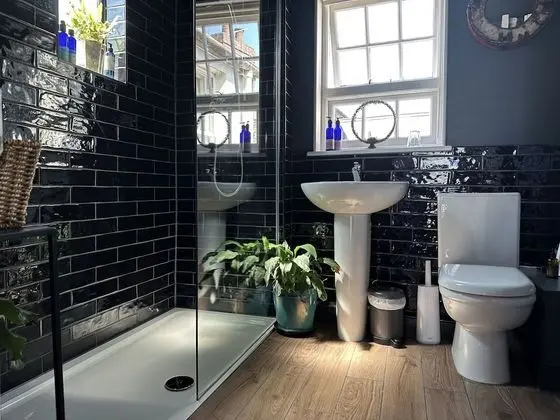 Comfort Tek Büyük Yataklı Oda, Ortak Banyo, Avlu Manzaralı (South Western)