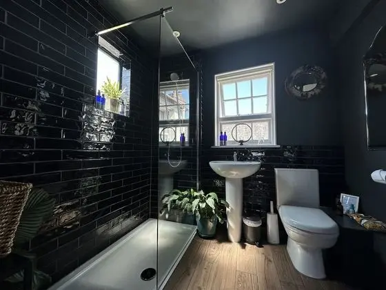 Comfort Tek Büyük Yataklı Oda, Ortak Banyo, Avlu Manzaralı (South Western)