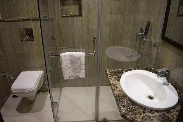Executive Tek Büyük veya İki Ayrı Yataklı Oda