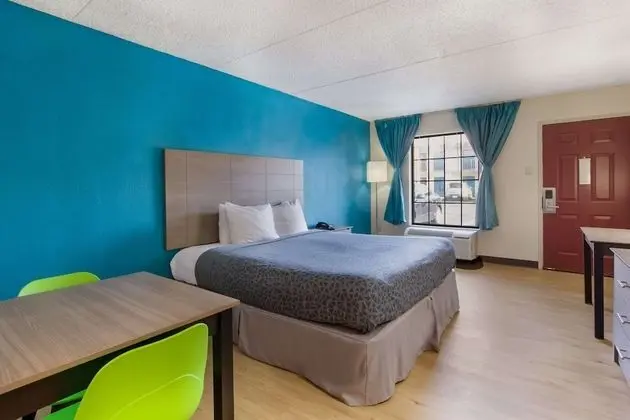 Stüdyo, 1 Büyük (Queen) Boy Yatak, Küçük Mutfak