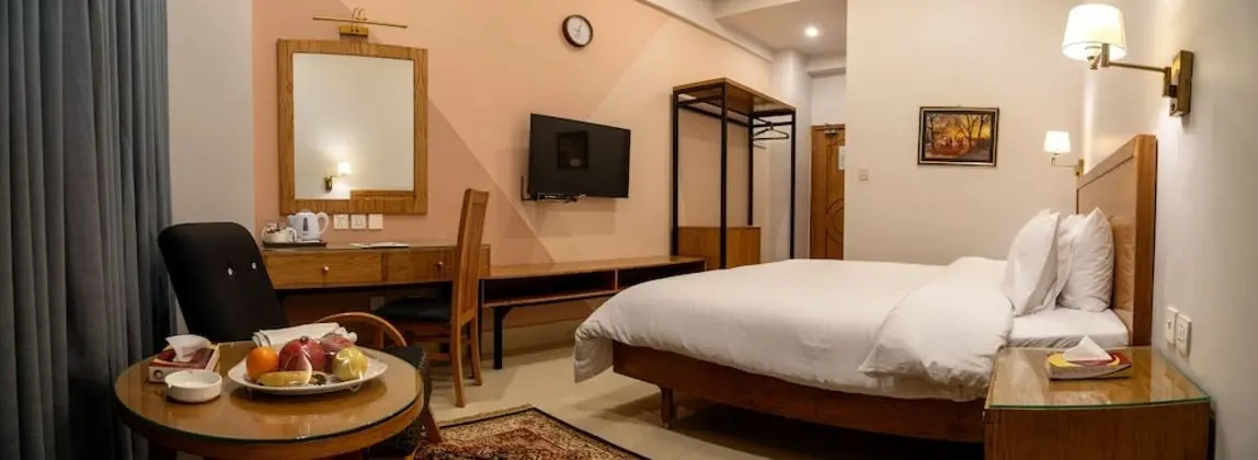 Deluxe Tek Büyük Yataklı Oda