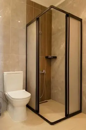 Aile Odası, Bahçe Manzaralı