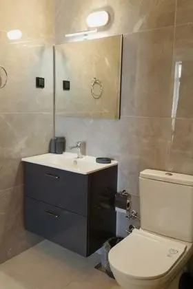 Aile Odası, Bahçe Manzaralı