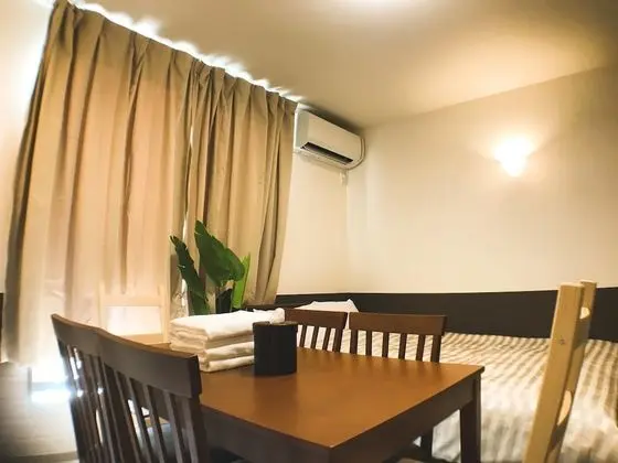 Ev (2nd Floor)