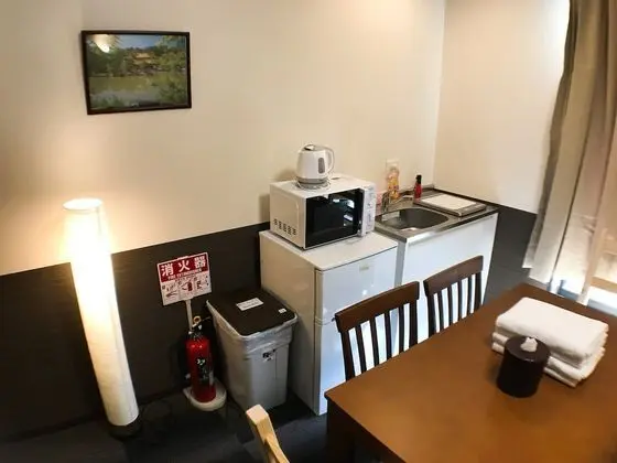Ev (2nd Floor)