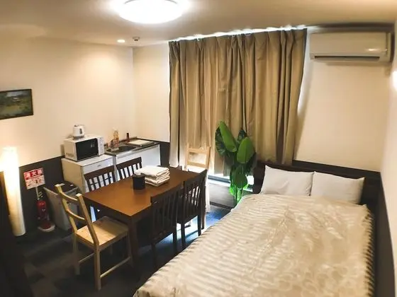 Ev (2nd Floor)