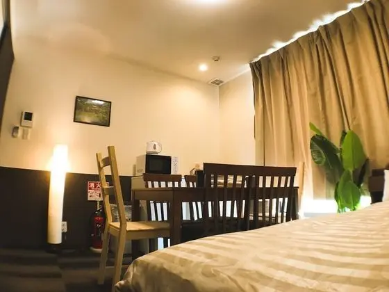 Ev (2nd Floor)