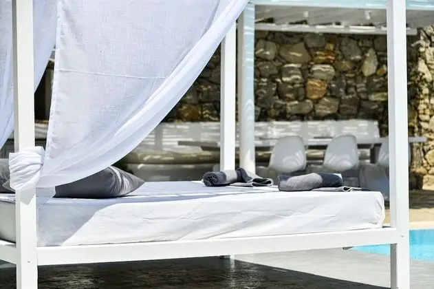 Signature Suite (Sea view, 4 guests)