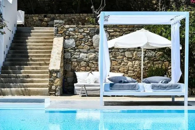 Signature Suite (Sea view, 4 guests)