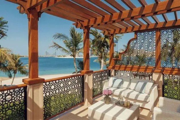 Executive Süit (Palm Beach, Uae Resident Id Mandatory)