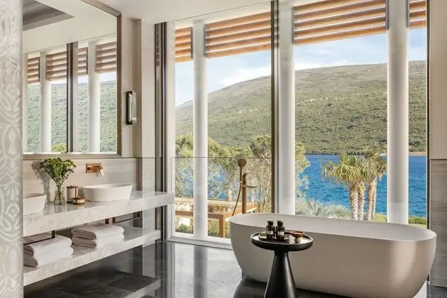 Signature Villa (One)