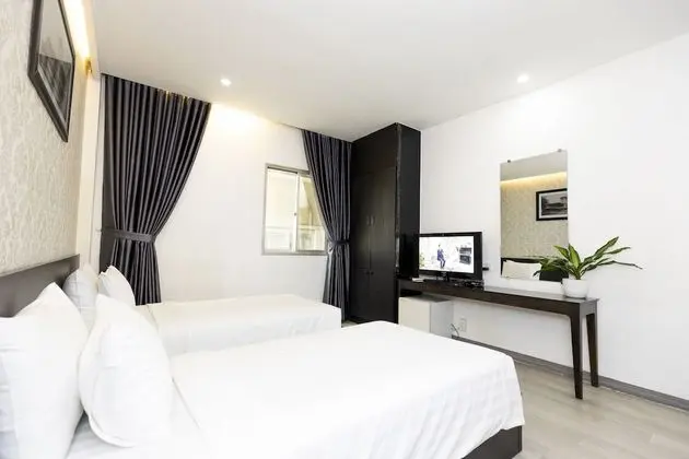 Deluxe Tek Büyük veya İki Ayrı Yataklı Oda, Küvet (with Window)