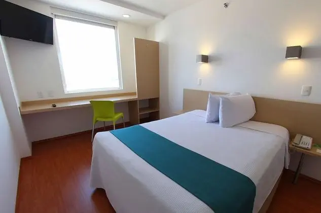 Superior Oda, 1 Büyük (Queen) Boy Yatak